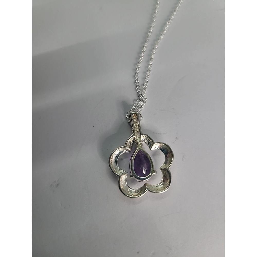 Vintage Silver Tone Quatrefoil Flower Pendant Necklace Purple Teardrop Stone - Picture 11 of 11
